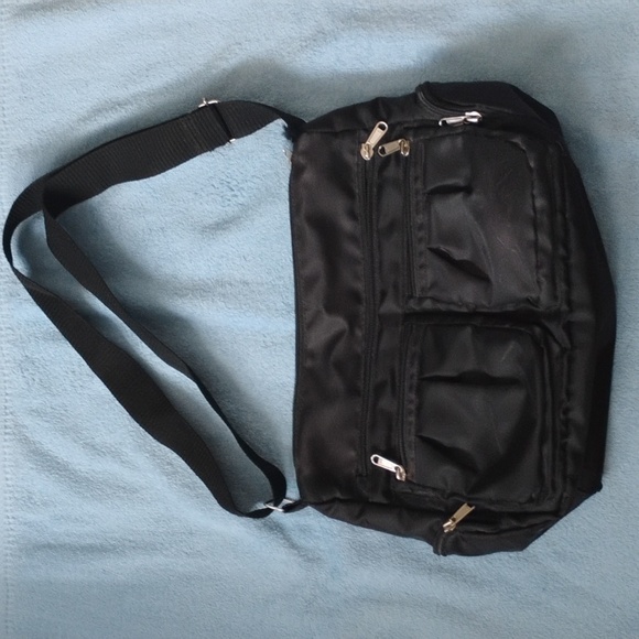 Gold Coast Bundle 🪷 - Picture 2 of 16